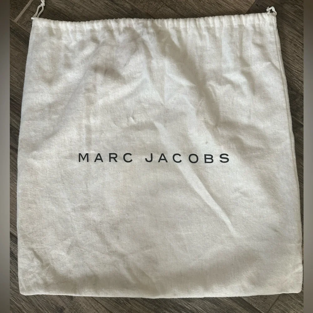 GORGEOUS MARC JACOBS BLAKE BAG💛 - Picture 3 of 16